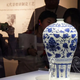 Porcellana cinese e arte occidentale, una lunga storia di scambi e dialogo