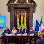 Filiera del tabacco, a Perugia prima tappa del roadshow Coldiretti-Philip Morris Filiera del tabacco, a Perugia prima tappa del roadshow Coldiretti-Philip Morris